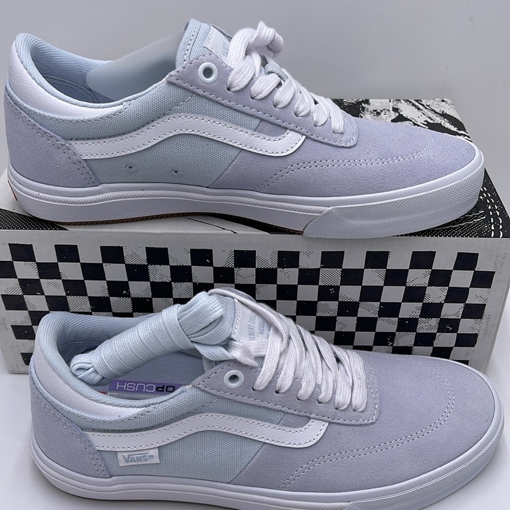 Vans WMNS Gilbert Crocke
Light Blue
VN0A5JIFLTB Sneakers - Picture 2 of 16